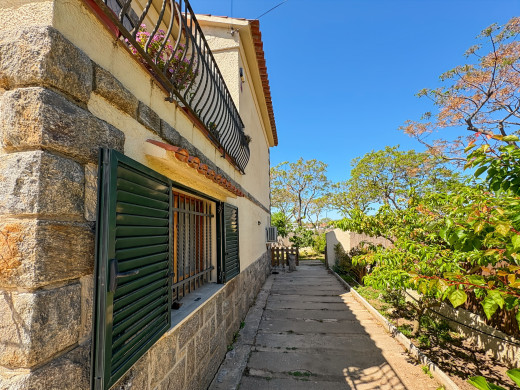 Villa avec jardin et piscine, à quelques pas du canal à Empuriabrava