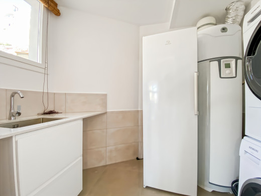 Maison neuve vue mer à Canyelles, vendue clés en main