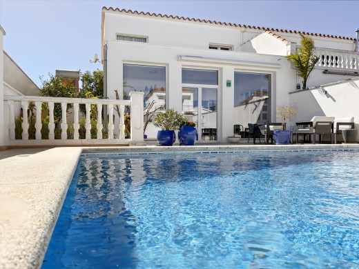 Maison avec piscine et garage à Empuriabrava