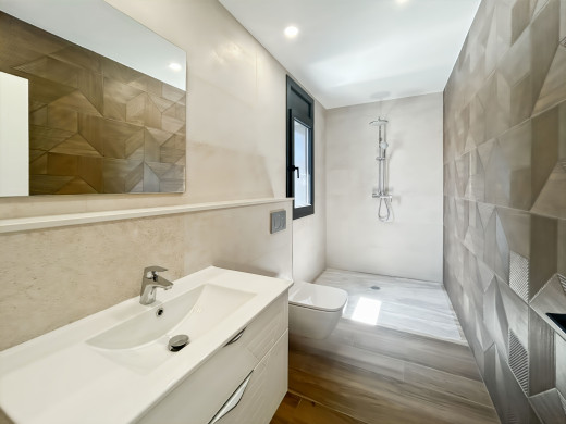 Casa con piscina y garaje en Empuriabrava