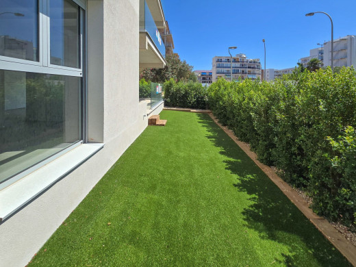 Edificio de nueva construcción con apartamentos a partir de 480.000 € en Roses.