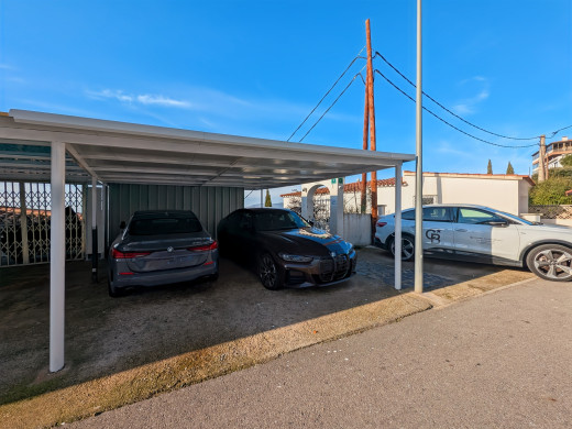 Appartement duplex vue mer et place de parking à Roses