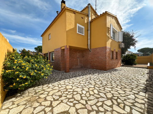 Maison avec jardin et garage à L'Escala