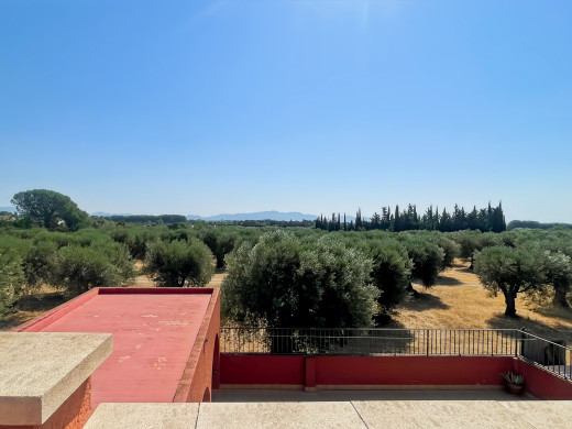 Haus mit Pool und Garage in der Nähe von Figueres, in Llers