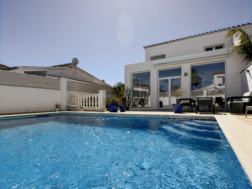 Maison avec piscine et garage à Empuriabrava