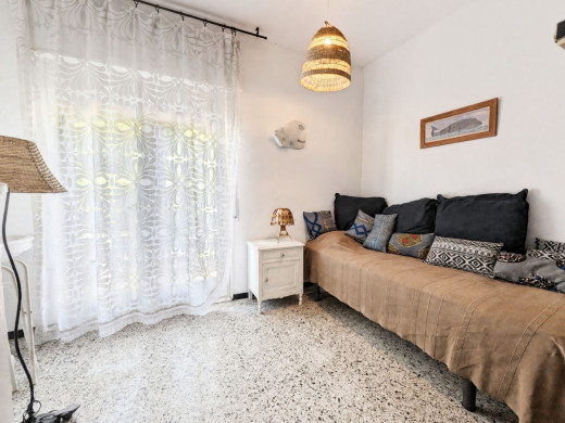 Maison avec vue mer, 6 chambres et 2 garages à Canyelles