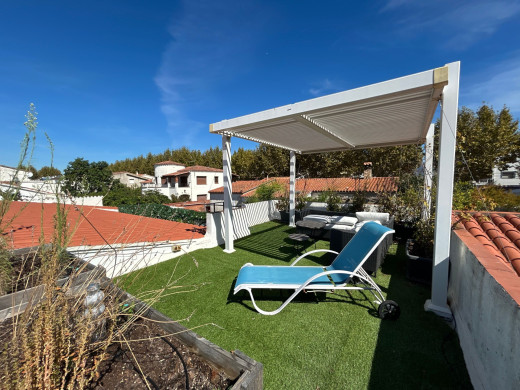 Ebenerdiges Haus mit Pool und Garten in Empuriabrava