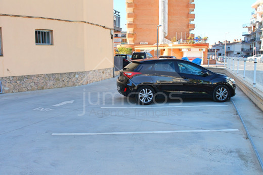 Appartement ensoleillé à 3 minutes de la plage avec parking