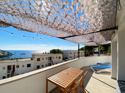 Maison neuve vue mer à Canyelles, vendue clés en main
