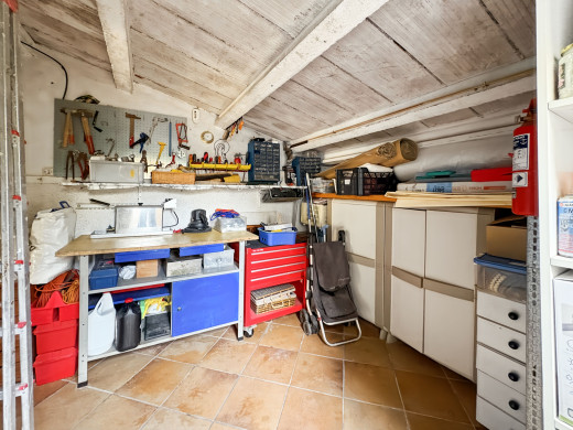 Maison à Empuriabrava avec piscine et garage, près de la plage