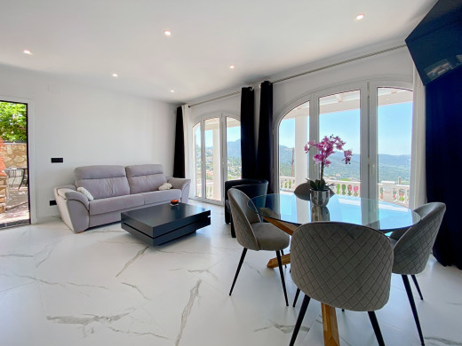 Villa avec de magnifiques vues mer et appartement indépendant à Mas Fumats, Roses