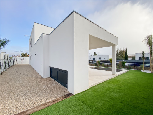 Maison à étrenner avec garage et piscine à Roses, Costa Brava