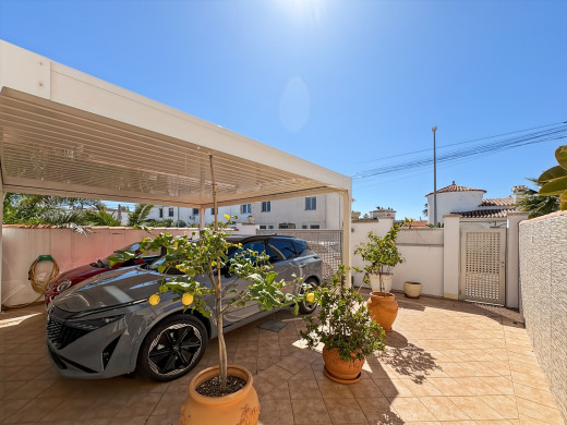 Maison avec piscine et garage à Empuriabrava