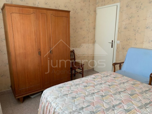 Maison avec 3 chambres plus terrain constructible