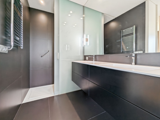 Villa with golf views in Peralada, swimming pool and lift