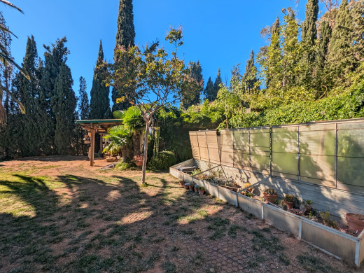 Propiedad con encanto en Pau: 9500 m², piscina, naturaleza y vistas