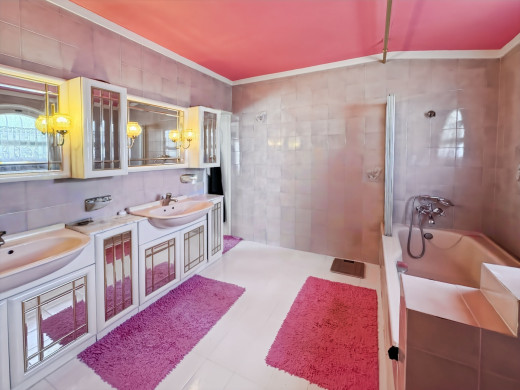 Villa with private mooring and boat garage in Empuriabrava