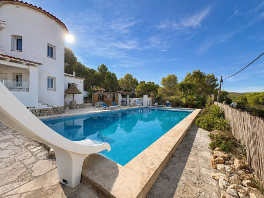 Maison avec piscine, terrasses et garage à L'Escala