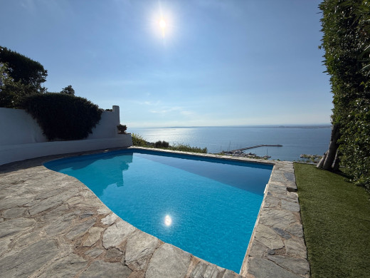 Villa avec piscine privée et vue panoramique sur la baie de Roses