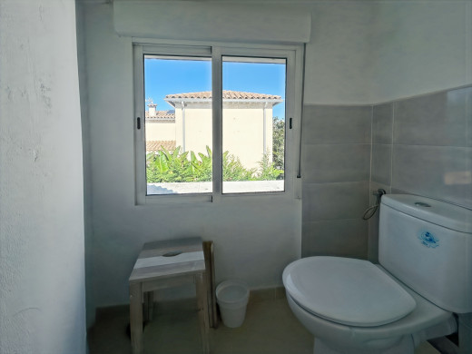 Casa, 4 dormitorios con piscina y garaje