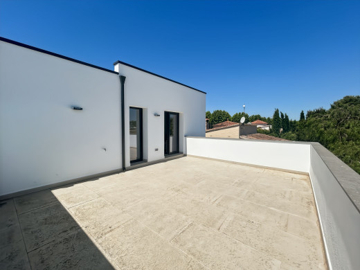 Casa con piscina y garaje en Empuriabrava