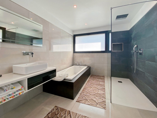 Luxury villa with impressive sea views on the first line in Llançà