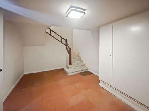 Apartamento dúplex con terraza y garaje en el corazón del Alt Empordà