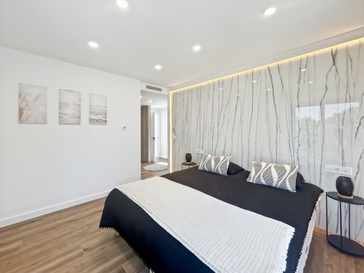 Casa con piscina y garaje en Empuriabrava