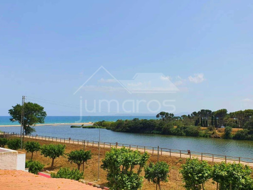 Appartement avec alcôve à 250 m de la plage d'Empuriabrava