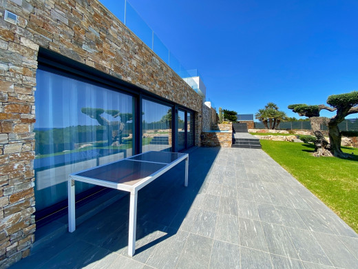 Luxury villa with impressive sea views on the first line in Llançà