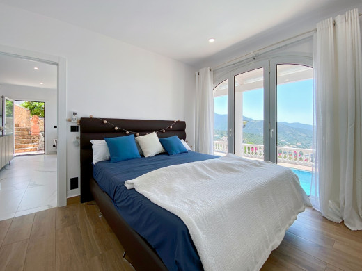 Villa avec de magnifiques vues mer et appartement indépendant à Mas Fumats, Roses
