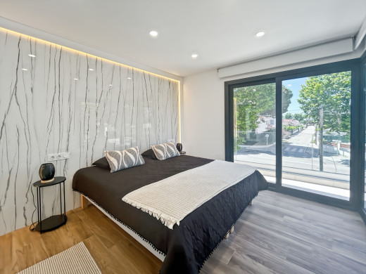 Casa con piscina y garaje en Empuriabrava