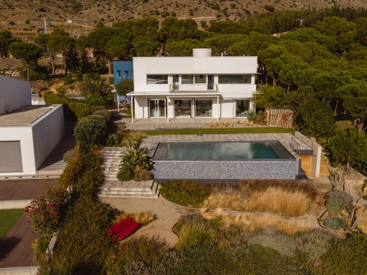 Villa de luxe en première ligne de mer à Colera