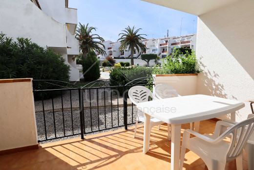 Appartement avec piscine et parking privé