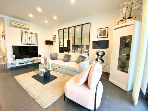 Appartement moderne et meublé à Empuriabrava