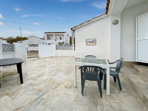Maison avec terrasse à vendre à Empuriabrava