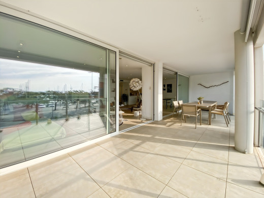 Apartamento doble de lujo frente al puerto de Roses