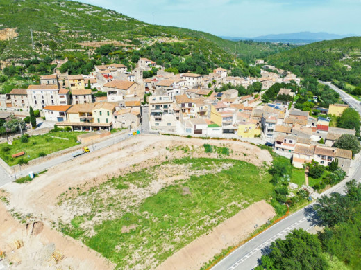 Terrain constructible à Biure, 303 m2
