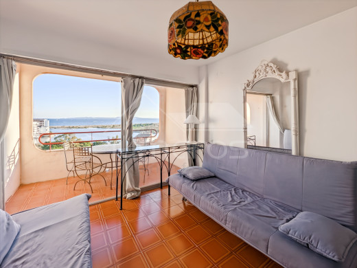 Studio with sea view and pool in Roses