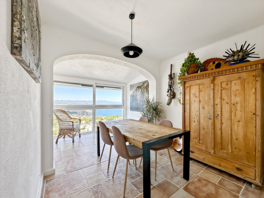 Haus mit Meerblick und touristischer Lizenz im mediterranen Stil in L'Escala
