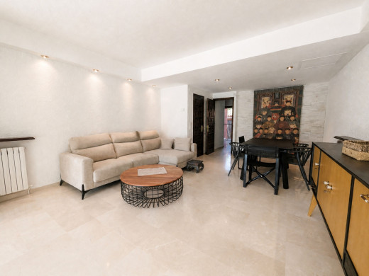 House with a 14-metre mooring before the bridges, in Empuriabrava