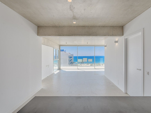 Edificio de nueva construcción con apartamentos a partir de 480.000 € en Roses.