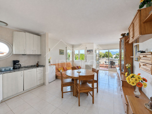 Appartement 2 chambres, vue canal, parking en sous sol