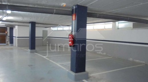 Luxueux appartement avec terrasse panoramique de 60 m2 vue mer et montagne.
