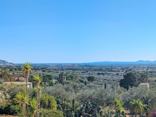 Propiedad con encanto en Pau: 9500 m², piscina, naturaleza y vistas