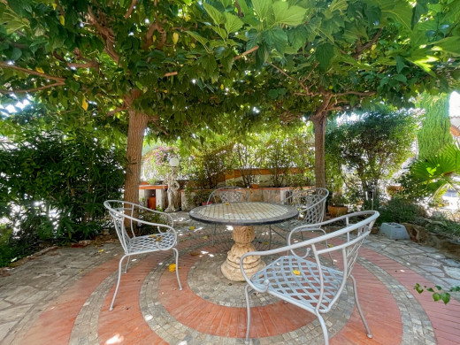 Belle maison avec piscine dans un quartier calme à Mas Boscà, Roses