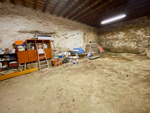 Maison traversante au coeur du village de Vilamaniscle, Espagne