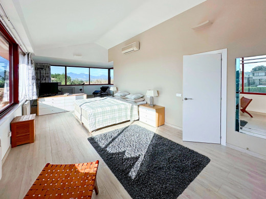 Villa de luxe avec piscine au Golf de Torremirona, Navata