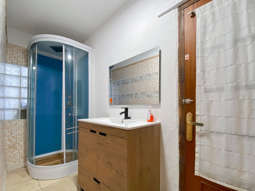 Belle maison avec piscine dans un quartier calme à Mas Boscà, Roses
