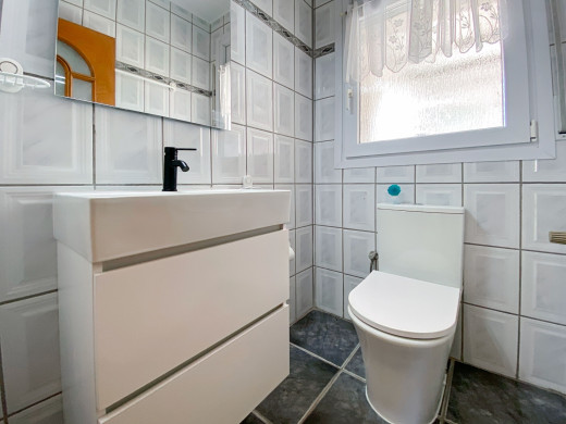 Belle maison avec piscine dans un quartier calme à Mas Boscà, Roses